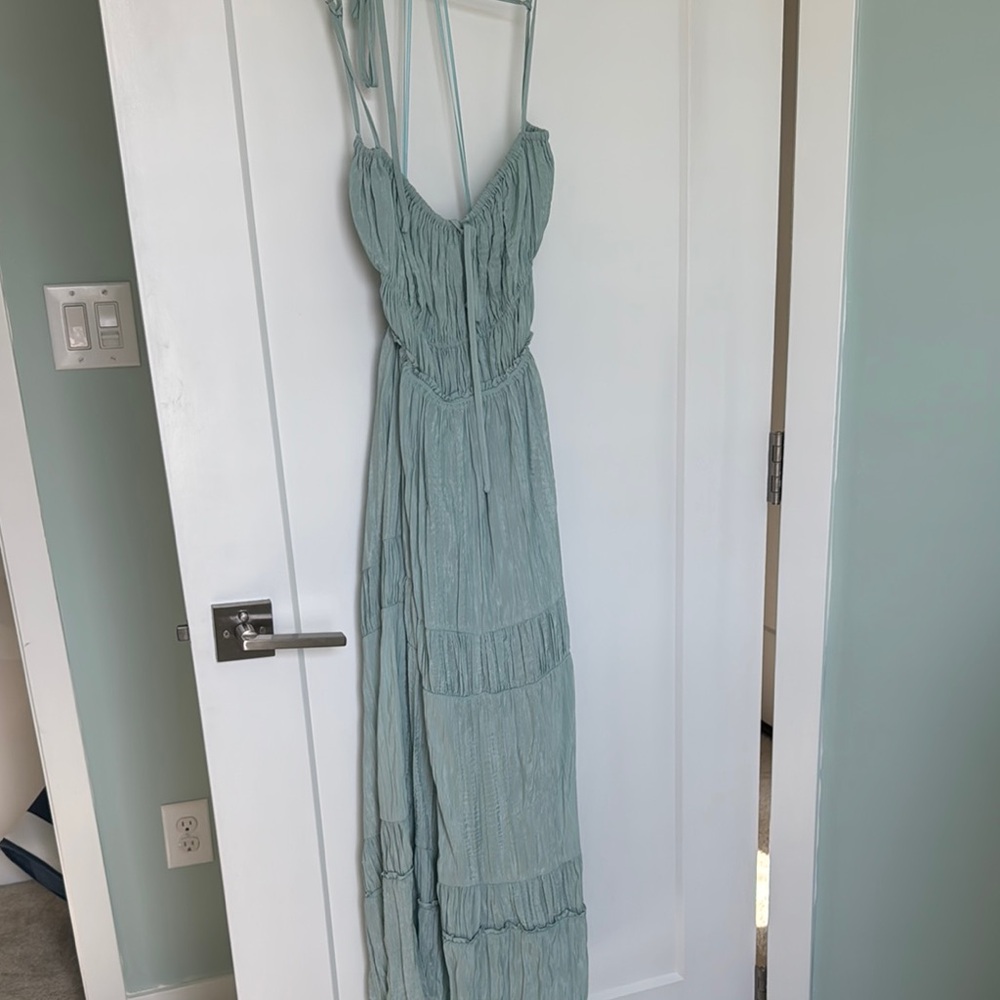 Elegant Blue Backless Maxi Dress